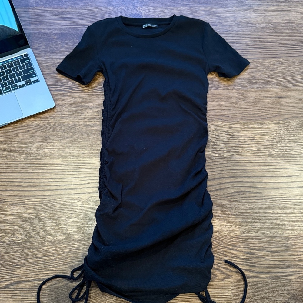 Zara Black Ruched Short Sleeve Dress